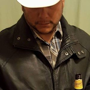 Meet your Posher, Dago